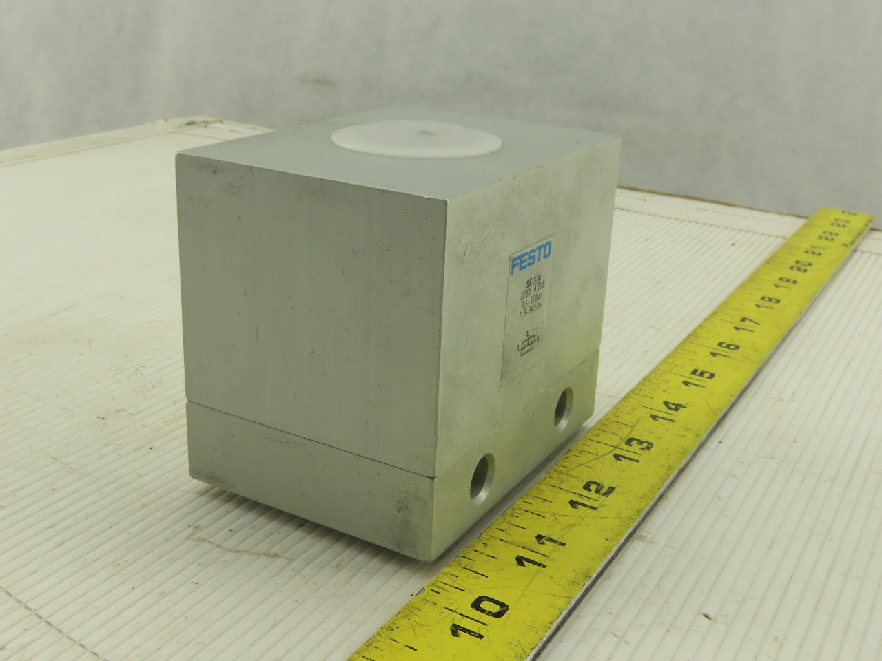 Festo SE-3/4 3/4" NPT Quick Exhaust Valve 0.5-10 Bar 7.3-145 PSI