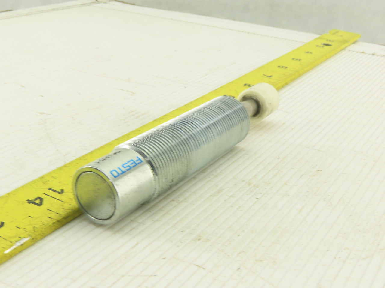 Festo YSR-16-20C Pneumatic Shot Absorber 16mm Stroke Size 20