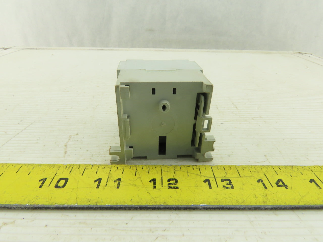 General Electric CR6CB Mini Contactor 3 Pole 220-240V Coil