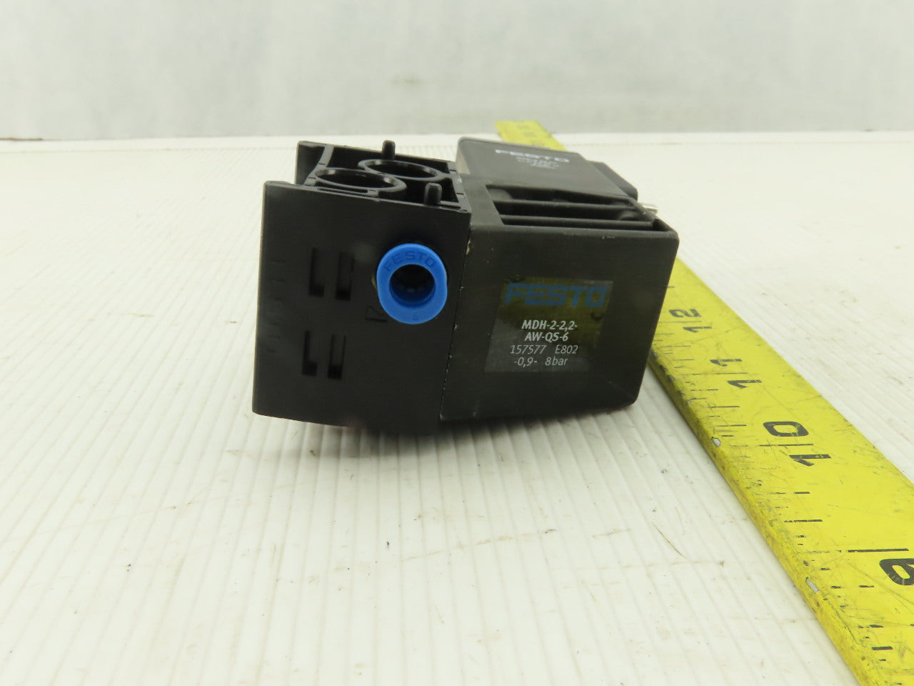 Festo MDH-2-2.2-AW-QS-6 20.4-26.4VDC Pneumatic Valve Solenoid