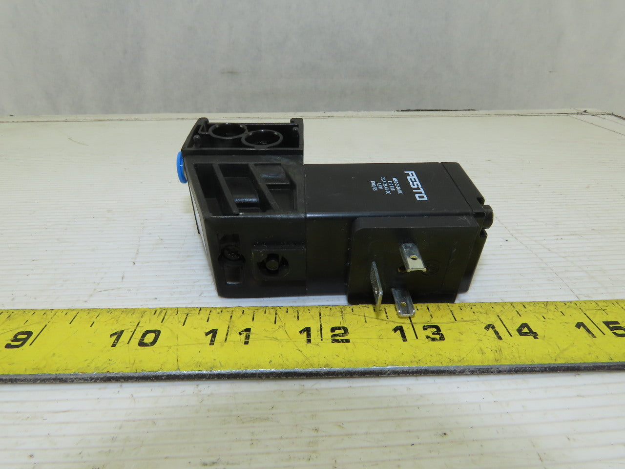 Festo MDH-2-2.2-AW-QS-6 20.4-26.4VDC Pneumatic Valve Solenoid