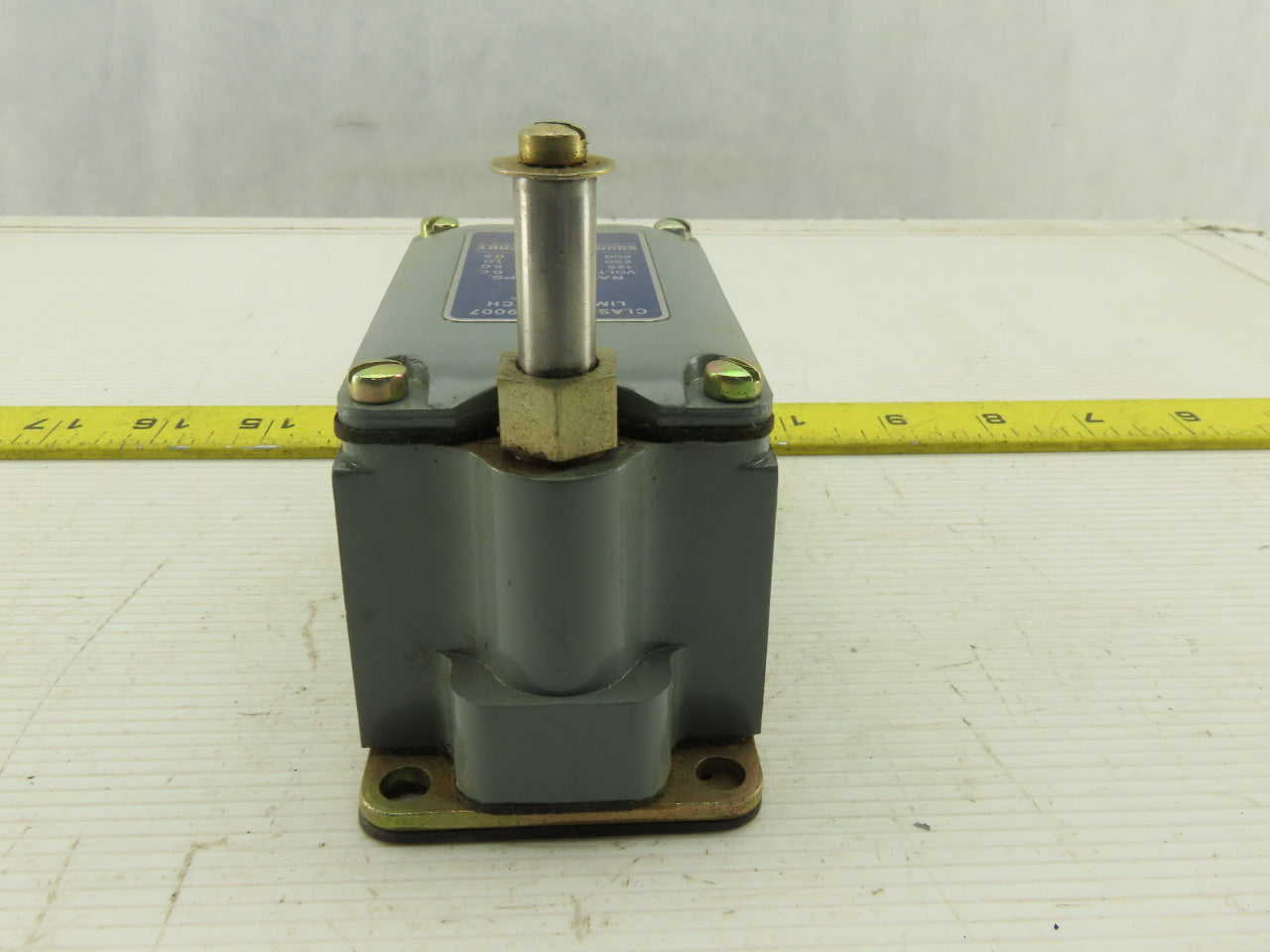 Allen Bradley 9007 Type M21 Heavy Duty Limit Switch 600V