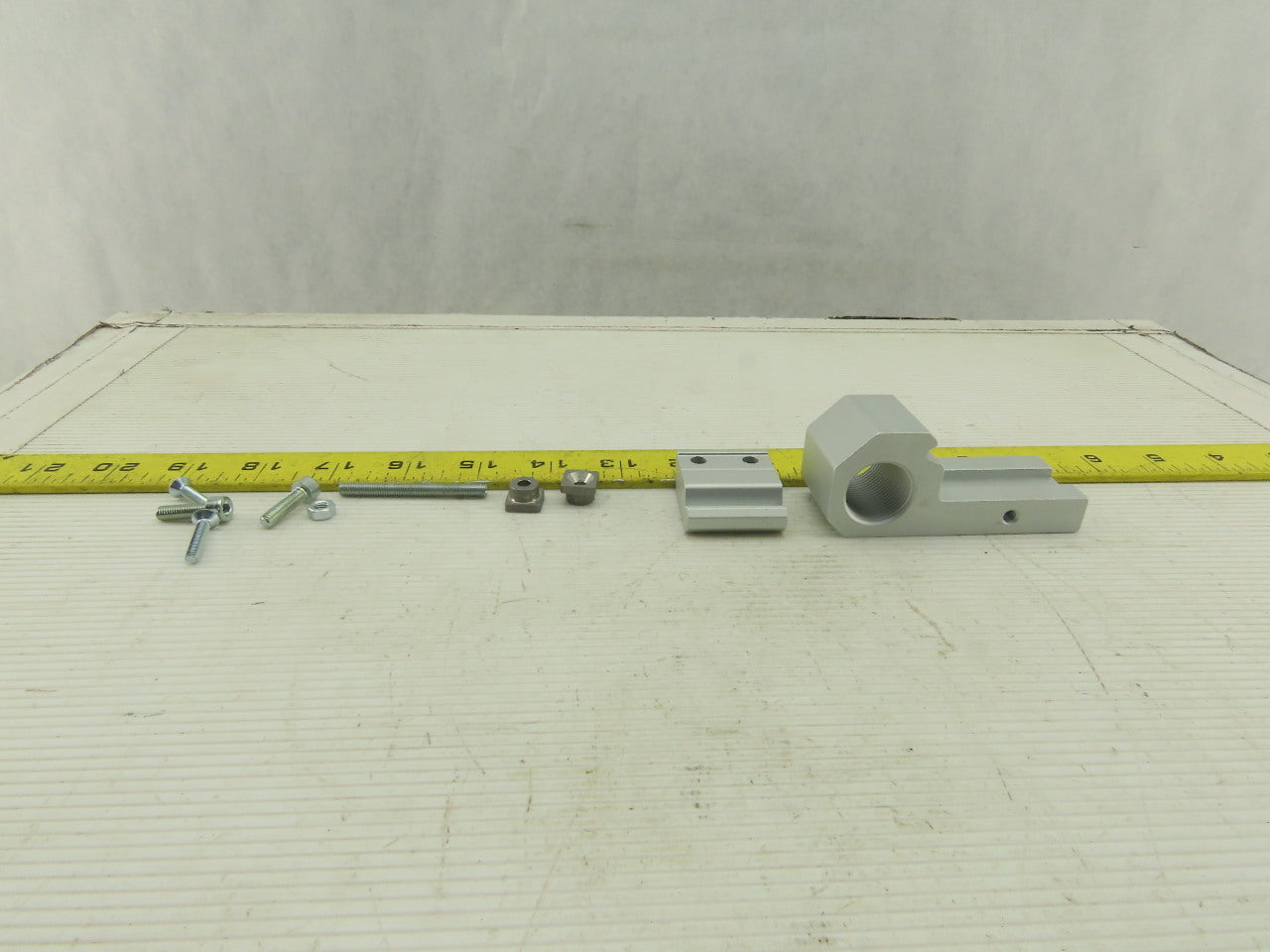 Festo KYP-40 158910 Rodless Cylinder Shock Absorber Clamp Bracket