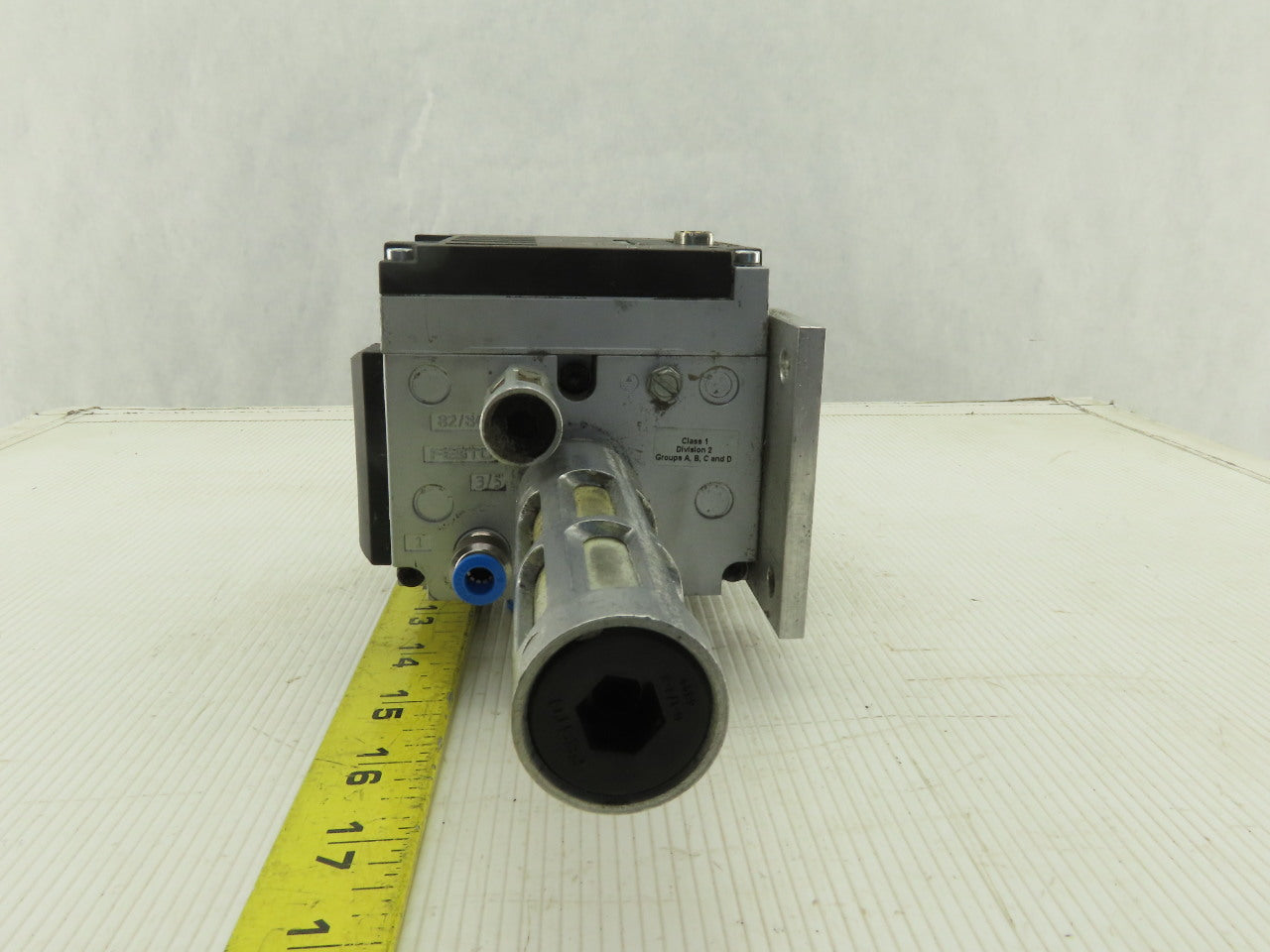 Festo CPV14-VI 161362 Pneumatic Solenoid Valve Terminal