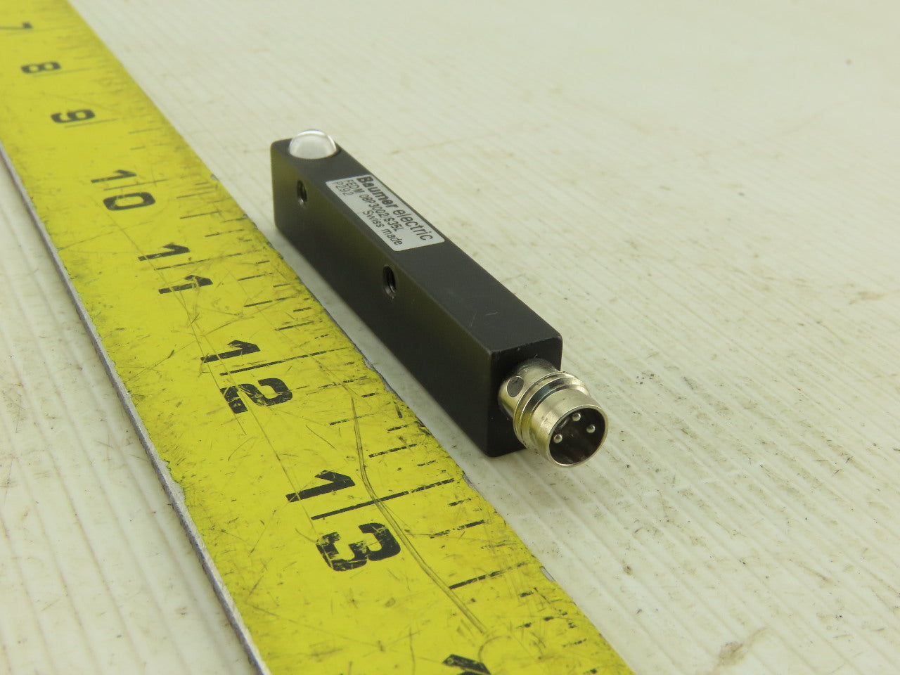 Baumer FEDM08P3002/S35L Through Beam Sensor