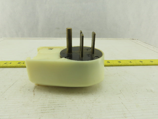 3 Pole 4 Wire 250V 30A Straight Blade Grounding Plug