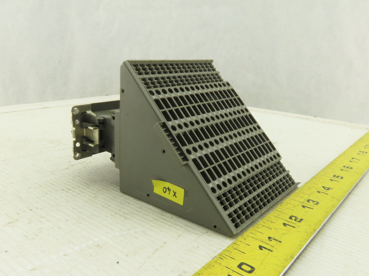 Wieland 73.100.XX53 250V 10A 64 Conductor Multipole Connector