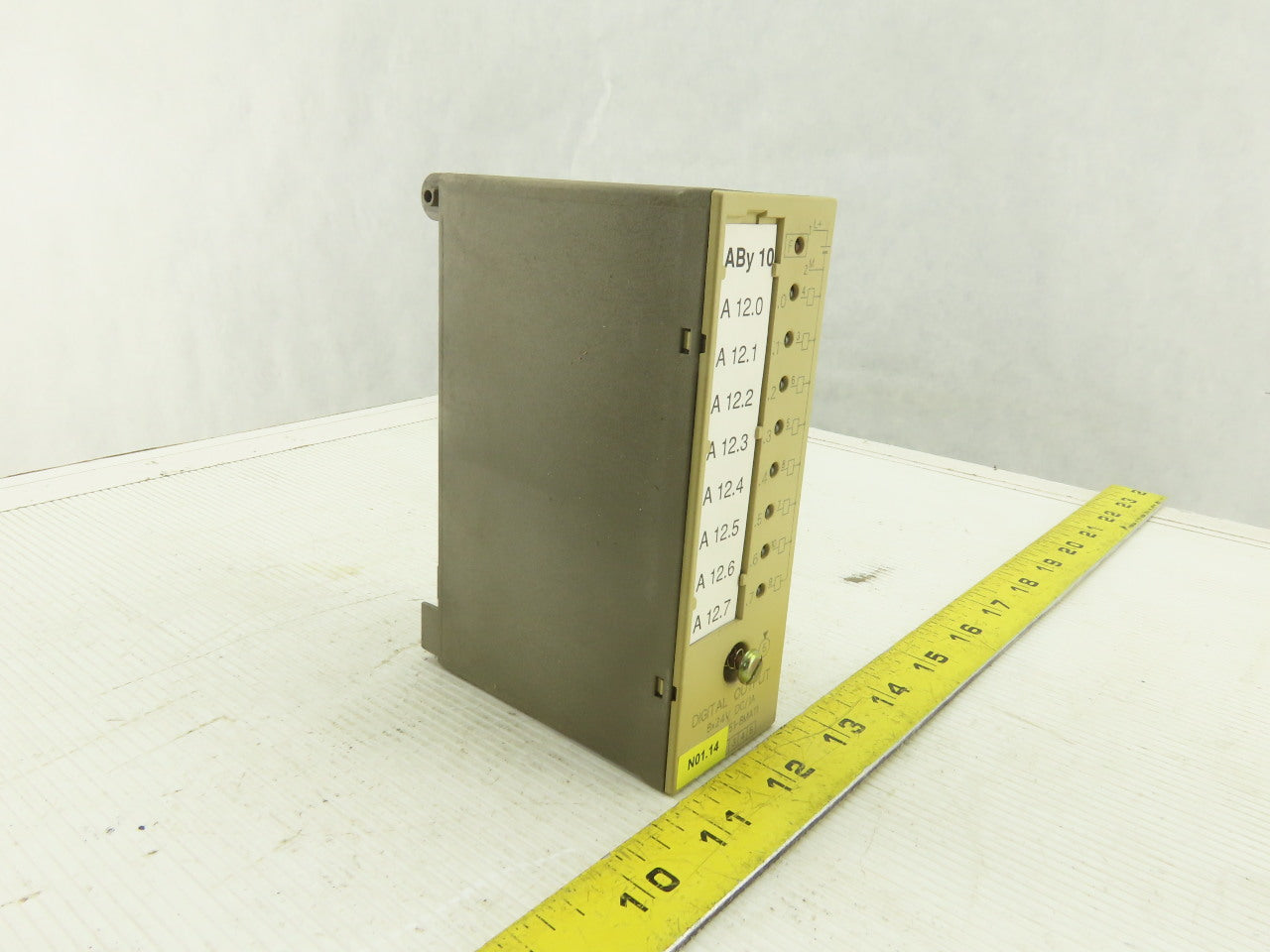 Siemens 6E5S 451-8MA11 8x24V DC/1A Digital Output Card