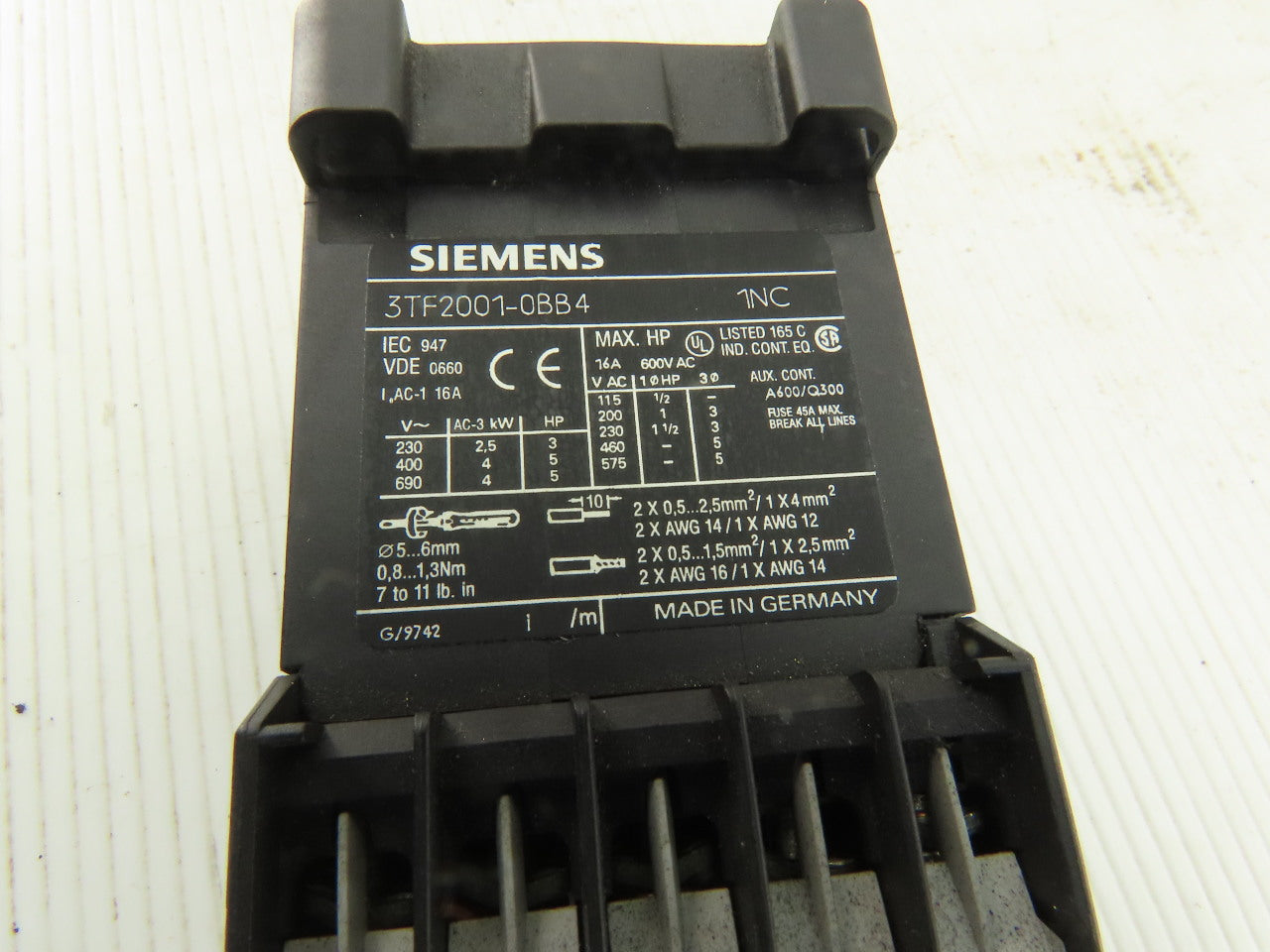 Siemens 3TF2001-0BB4 16A 600V Contactor 24VDC Coil Lot Of 2