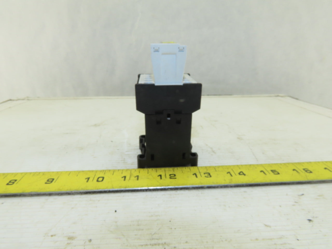 Siemens 3TF2001-0BB4 16A 600V Contactor 24VDC Coil Lot Of 2