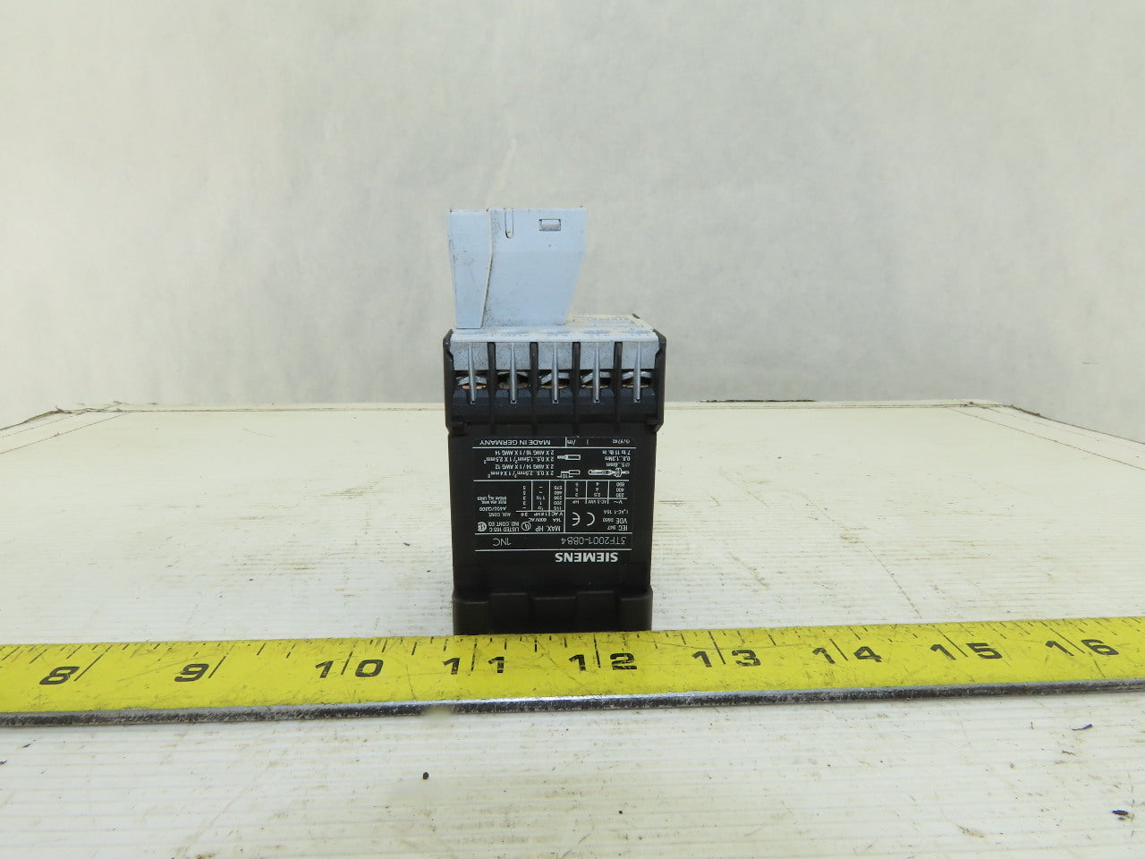 Siemens 3TF2001-0BB4 16A 600V Contactor 24VDC Coil Lot Of 2