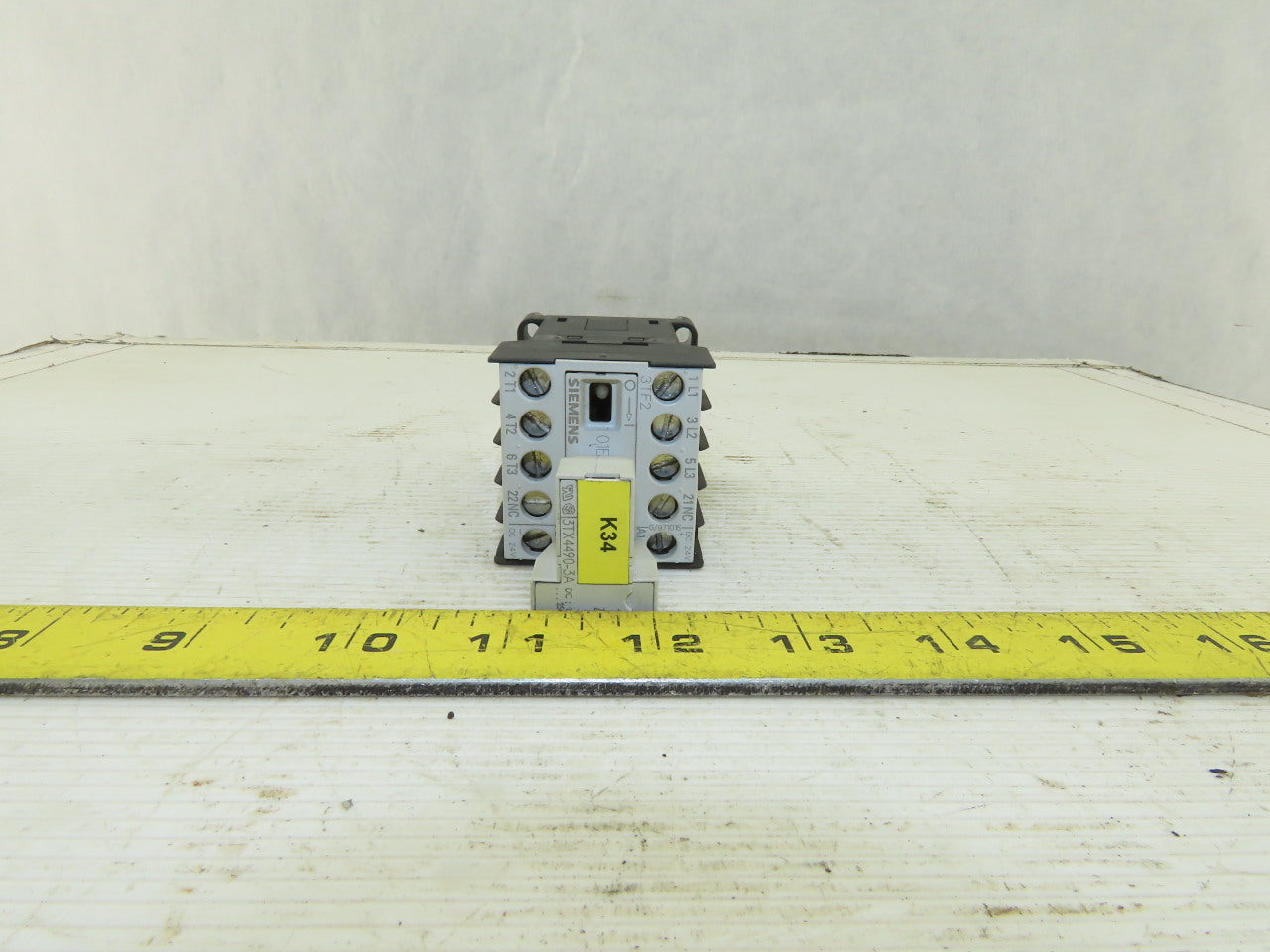 Siemens 3TF2001-0BB4 16A 600V Contactor 24VDC Coil Lot Of 2