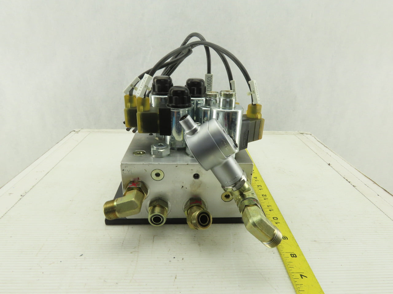 Hydac 5 Solenoid Operated Hydraulic Regulated Manifold Check Assembly 24VDC