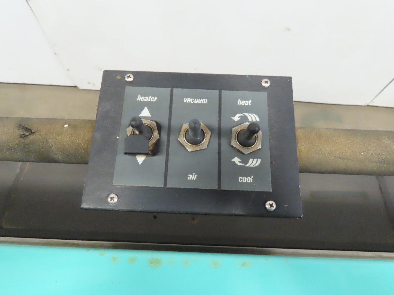 Edgetech PF100 1/2-2" Thick x 8' Manual Wood Edge Finishing Postformer
