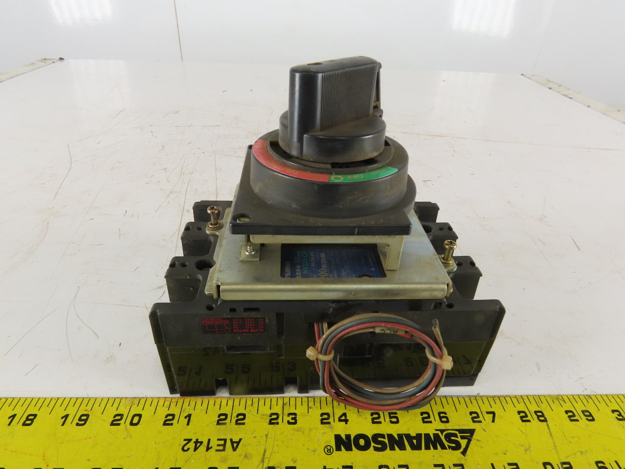 Mitsubishi NV225-CP 200A Circuit Breaker 415V 3Ph 3 Pole W/ Panel Operator