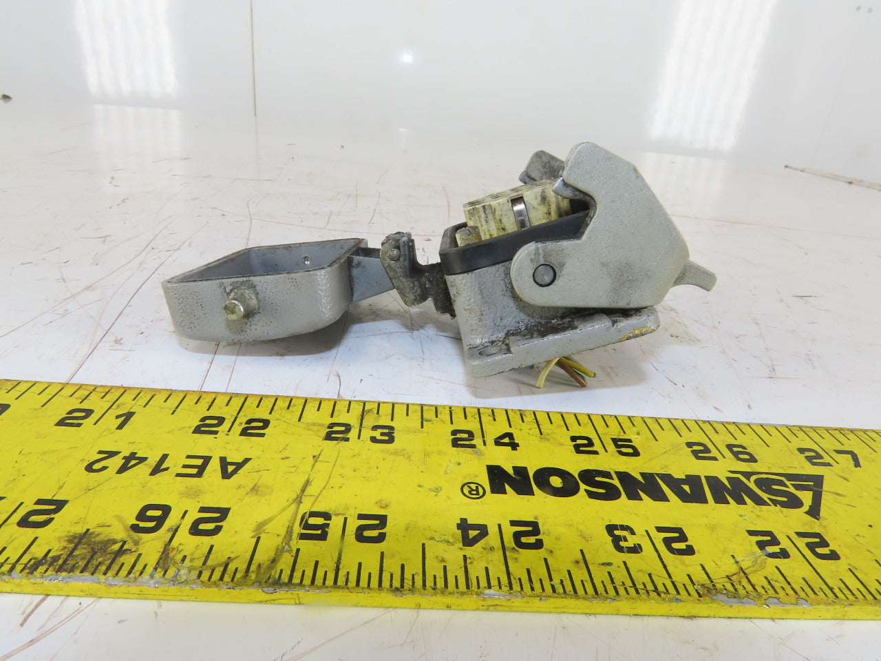 Harting 10EE-F 10 Pin Female Plug Hooded Housing Lever Lock 16A 500V