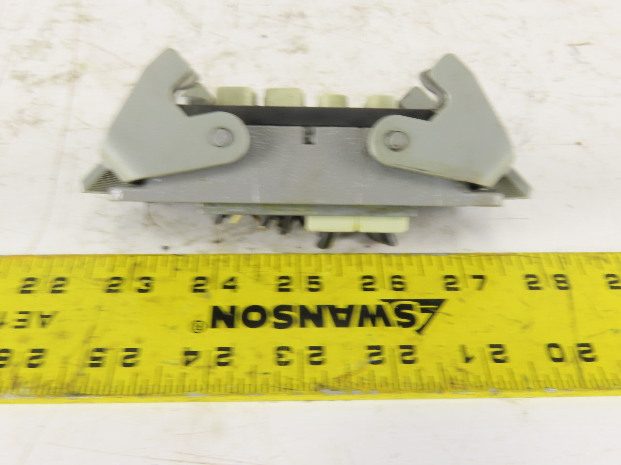 Harting 400V 16A 20 Female Pin Connector Housing Panel Mount Lever Lock