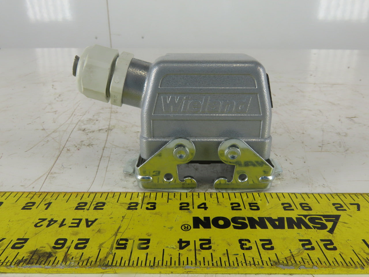 Wieland 70.310.104.0 400V 16A 10 Pin Male Connector Housing Latch Lock