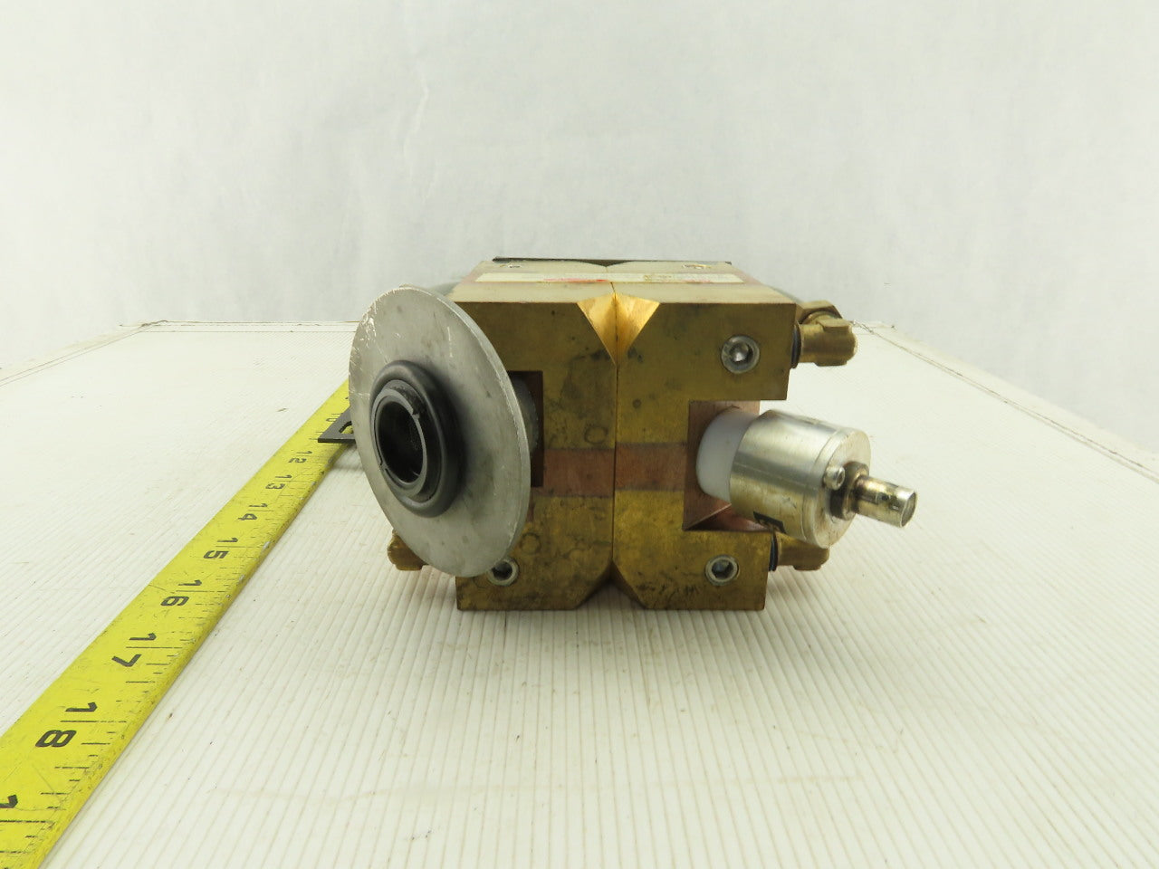Panasonic YB-L200A8Y3E CNC Laser Oscillator Part