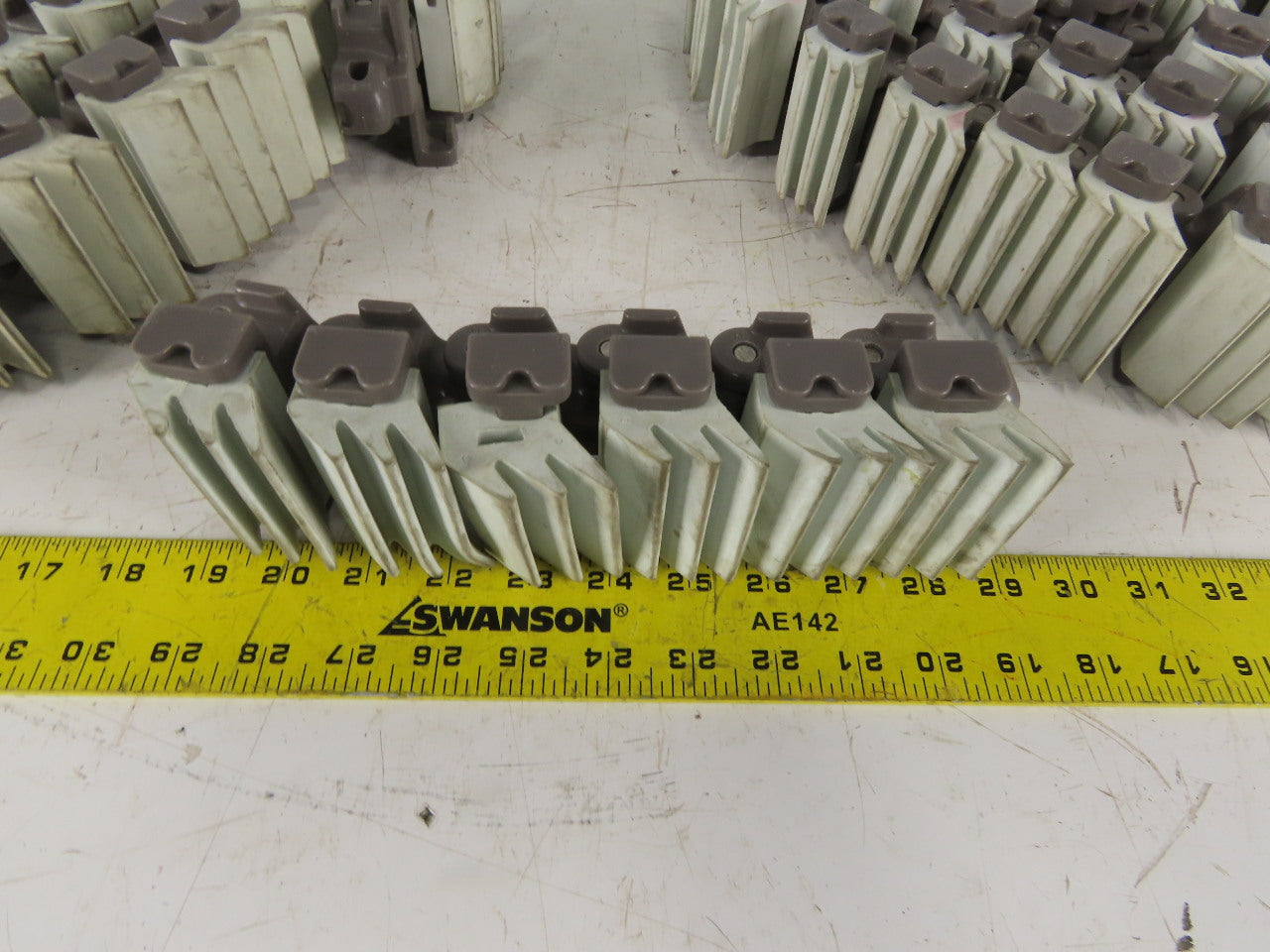 2-1/2" Wide Rubber Top Gripper Conveyor Chain 3 pieces Totaling 15' Lot of 3