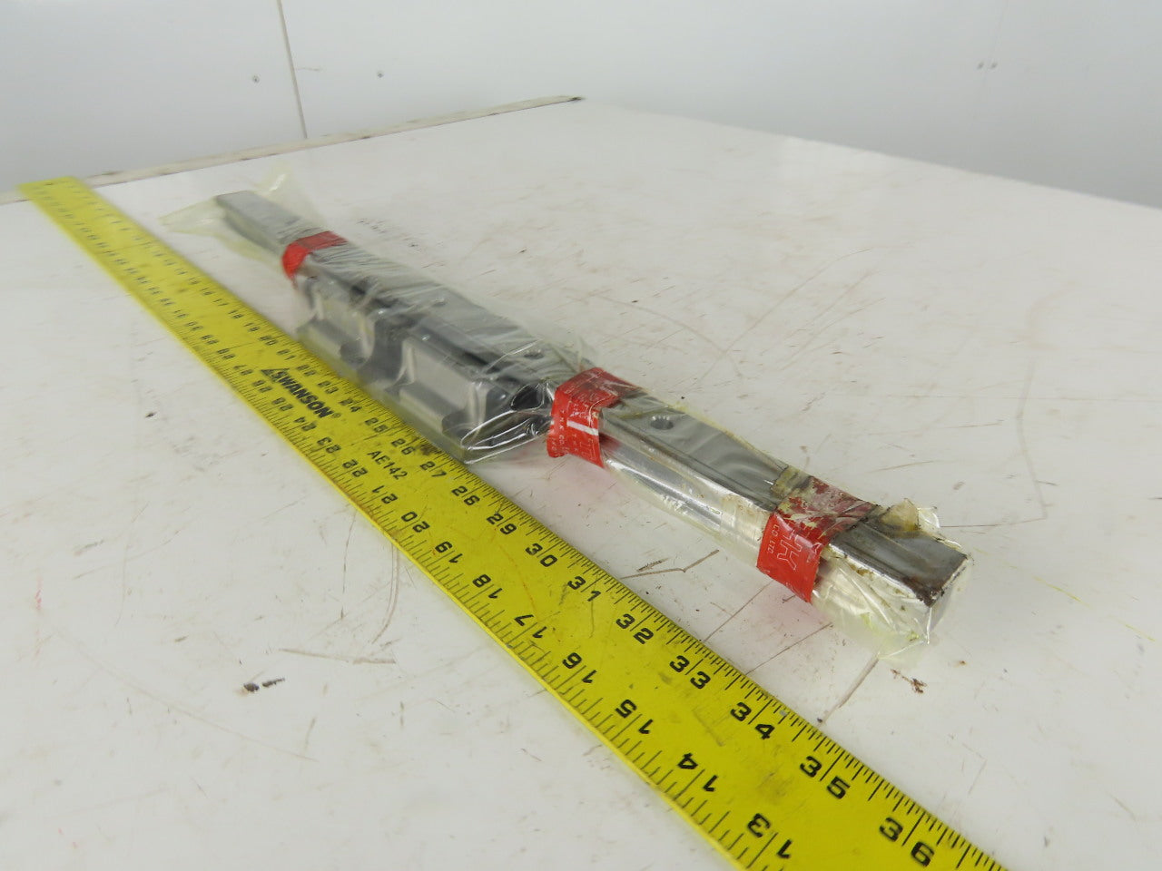 THK HSR30B2SS+557L 30mm Guide Rail 557mm Long W/ Bearings