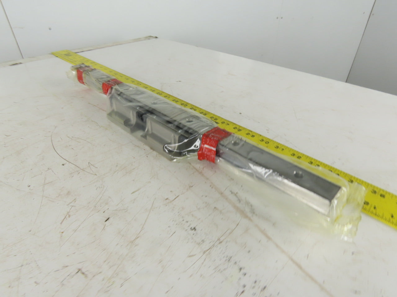 THK HSR30B2SS+557L 30mm Guide Rail 557mm Long W/ Bearings