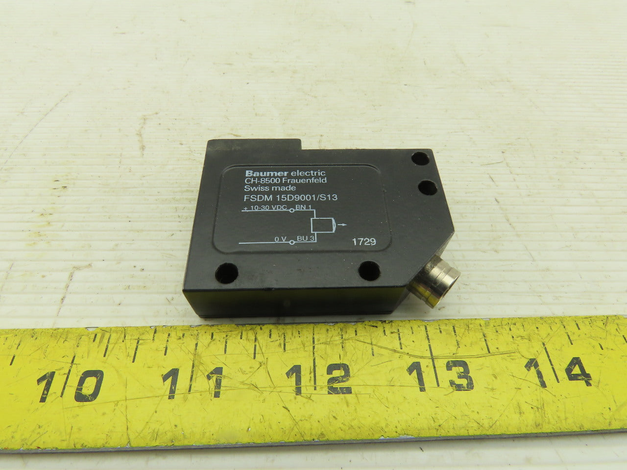 Baumer FSDM 15D9001/S13 10-30VDC Photoelectric Emitter