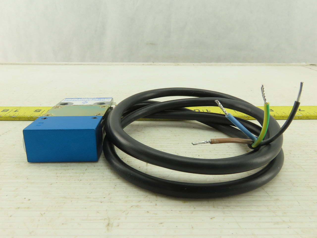 Festo PE-1/8 220V 5A PE Converter Pressure Transducer