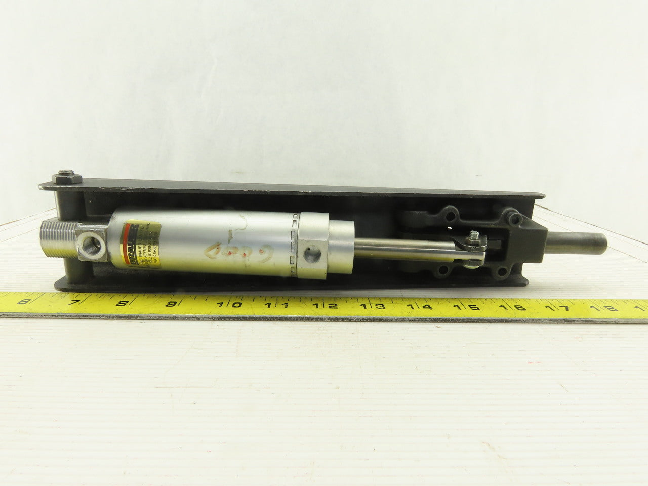 Brauer P600X 25mm Stroke Vertical Pneumatic Clamp Lock Alignment Cylinder