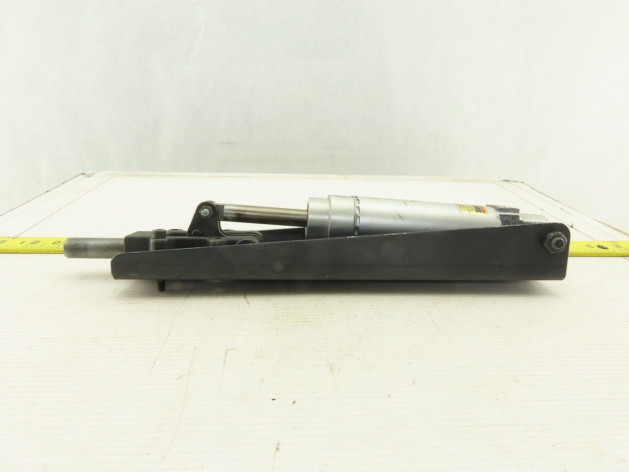 Brauer P600X 25mm Stroke Vertical Pneumatic Clamp Lock Alignment Cylinder