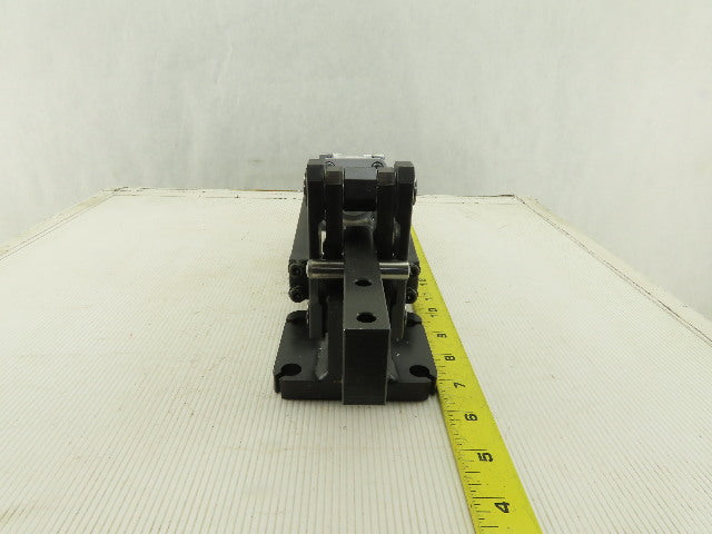 Vektek AMF 6825CE-4 Heavy Duty Vertical Pneumatic Toggle Clamp