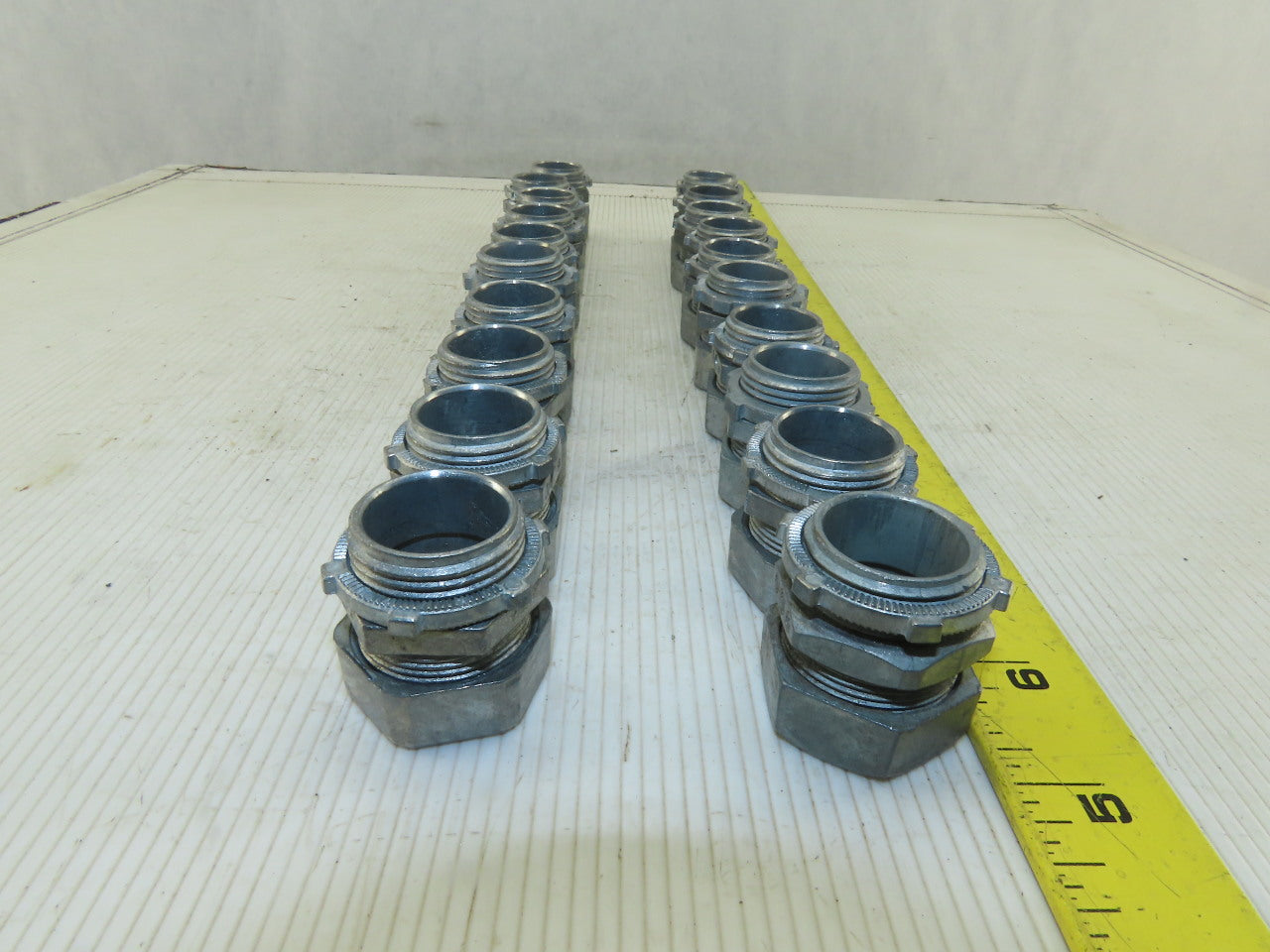 Thomas & Betts TC-212 3/4" Rigid EMT Conduit 3/4" Box Connector Lot Of 20