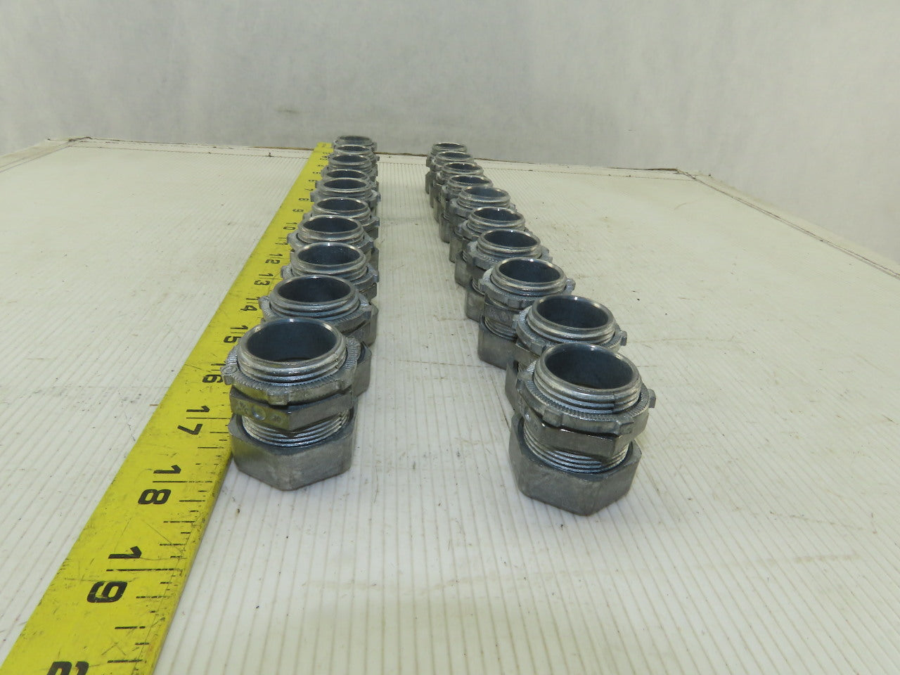 Thomas & Betts TC-212 3/4" Rigid EMT Conduit 3/4" Box Connector Lot Of 20