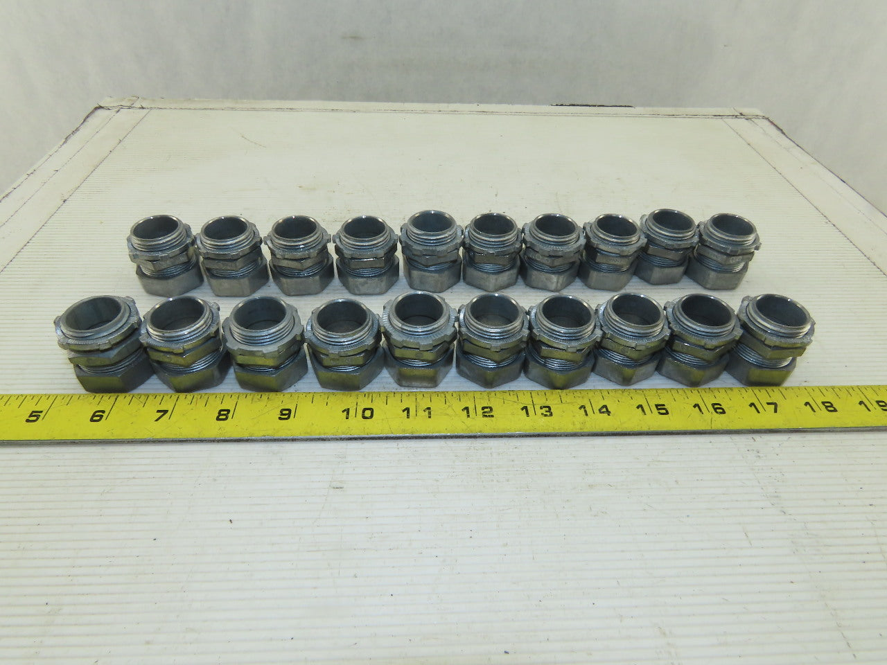 Thomas & Betts TC-212 3/4" Rigid EMT Conduit 3/4" Box Connector Lot Of 20