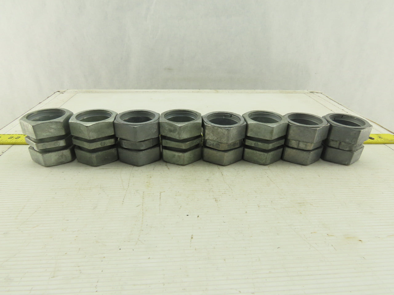 1-1/4" Rigid EMT Conduit Compression Coupling Lot Of 8