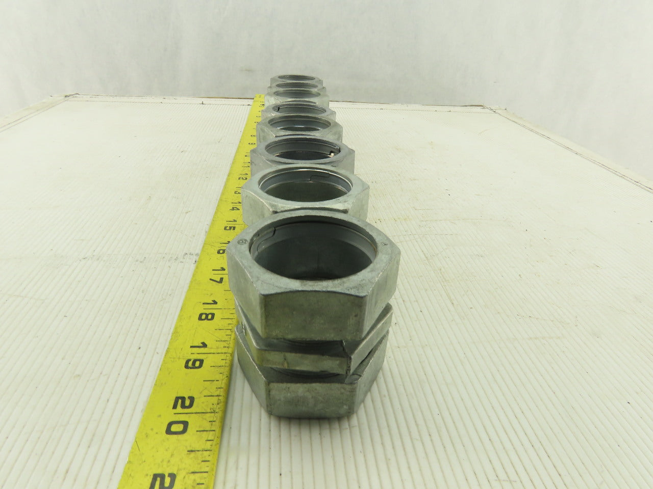 1-1/4" Rigid EMT Conduit Compression Coupling Lot Of 8