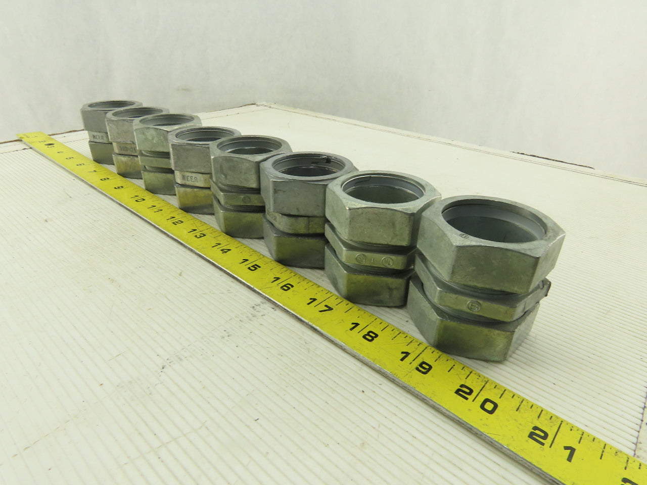 1-1/4" Rigid EMT Conduit Compression Coupling Lot Of 8
