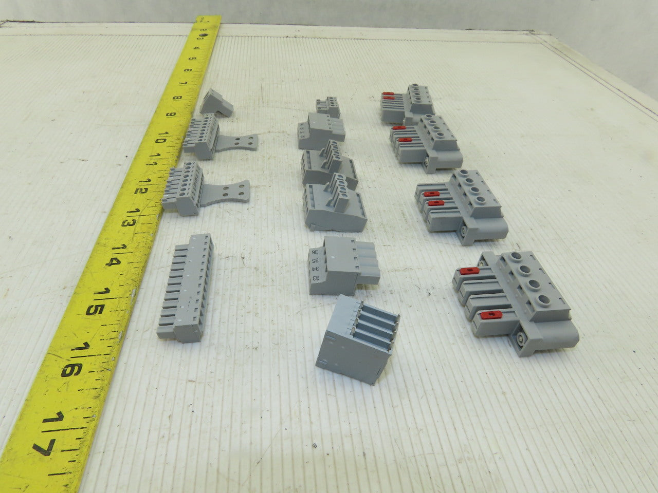 Phoenix Contact Multi Pole Contact Pluggable Wire Terminal Blocks Lot Of 14