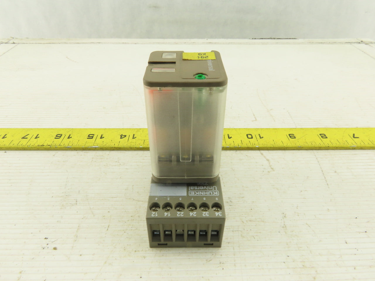 Kuhnke UF3G-24VDC 4A 250VAC Relay With Socket
