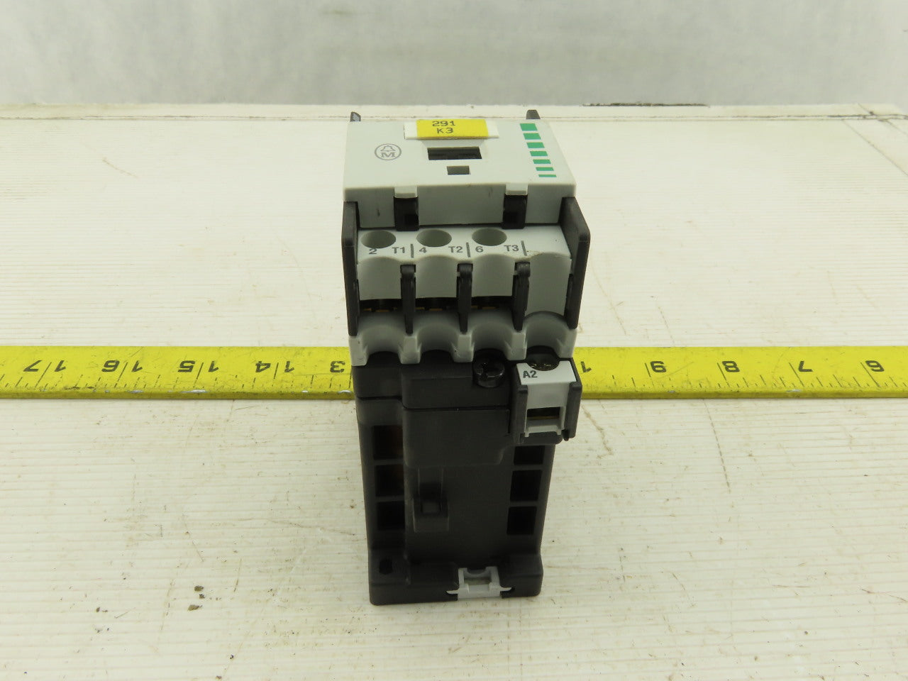 Moeller DIL00M-G 600V 3Ph 7.5Hp Contactor Relay Starter 24VDC