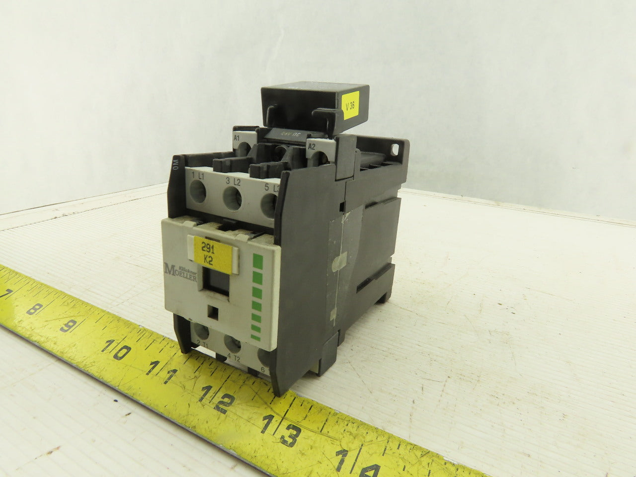 Moeller DIL0M-G 600V 3Ph 35A Starter Contact Relay 24V Coil