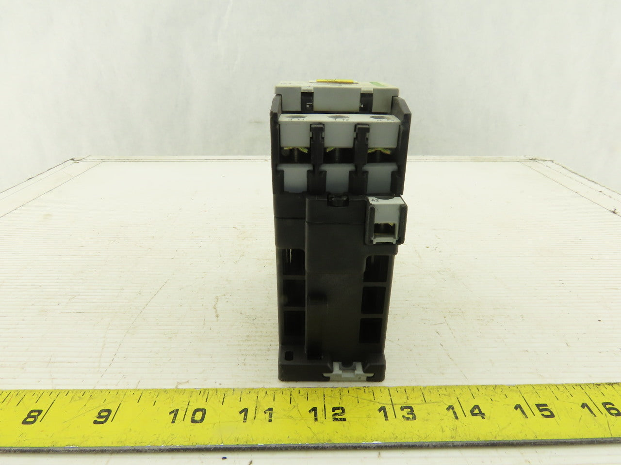 Moeller DIL0M-G 600V 3Ph 35A Starter Contact Relay 24V Coil