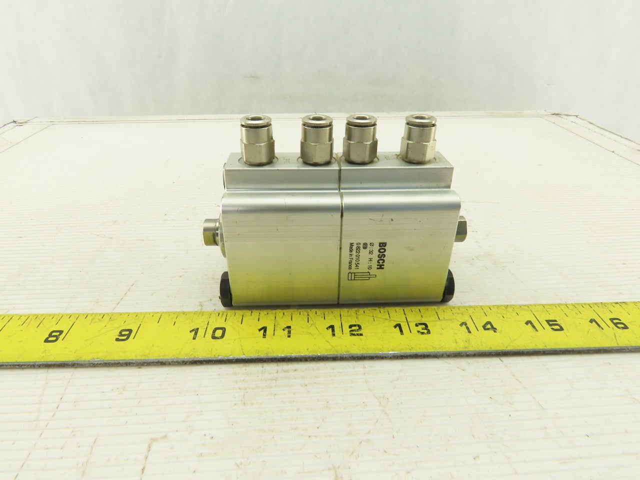 Bosch 0 822 010 541 32mm Bore 10mm Double Ended Independent Stroke Air Cylinder