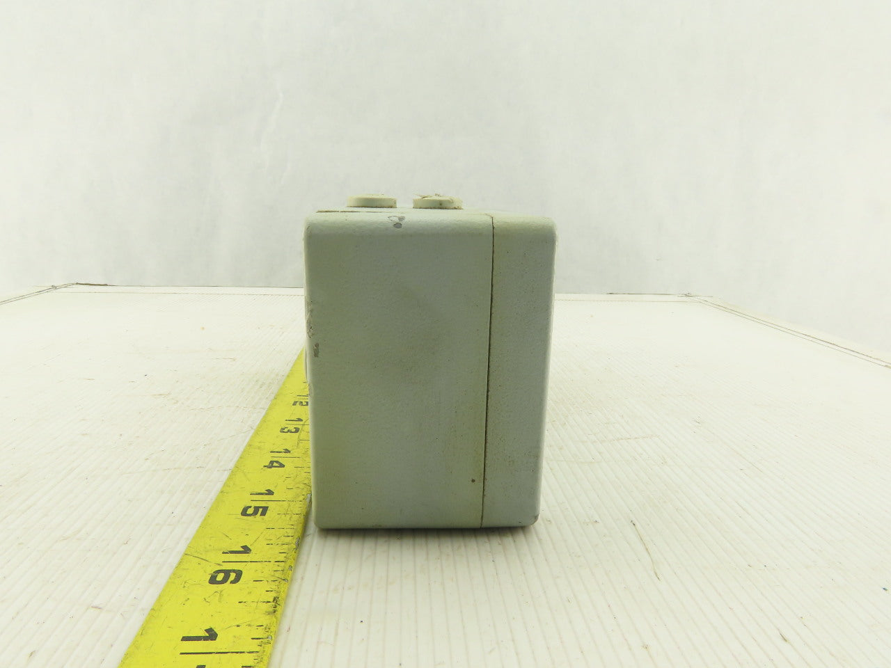 6-3/4" x 3 x 2-1/4" Steel Power Distribution Junction Box Modular Connector