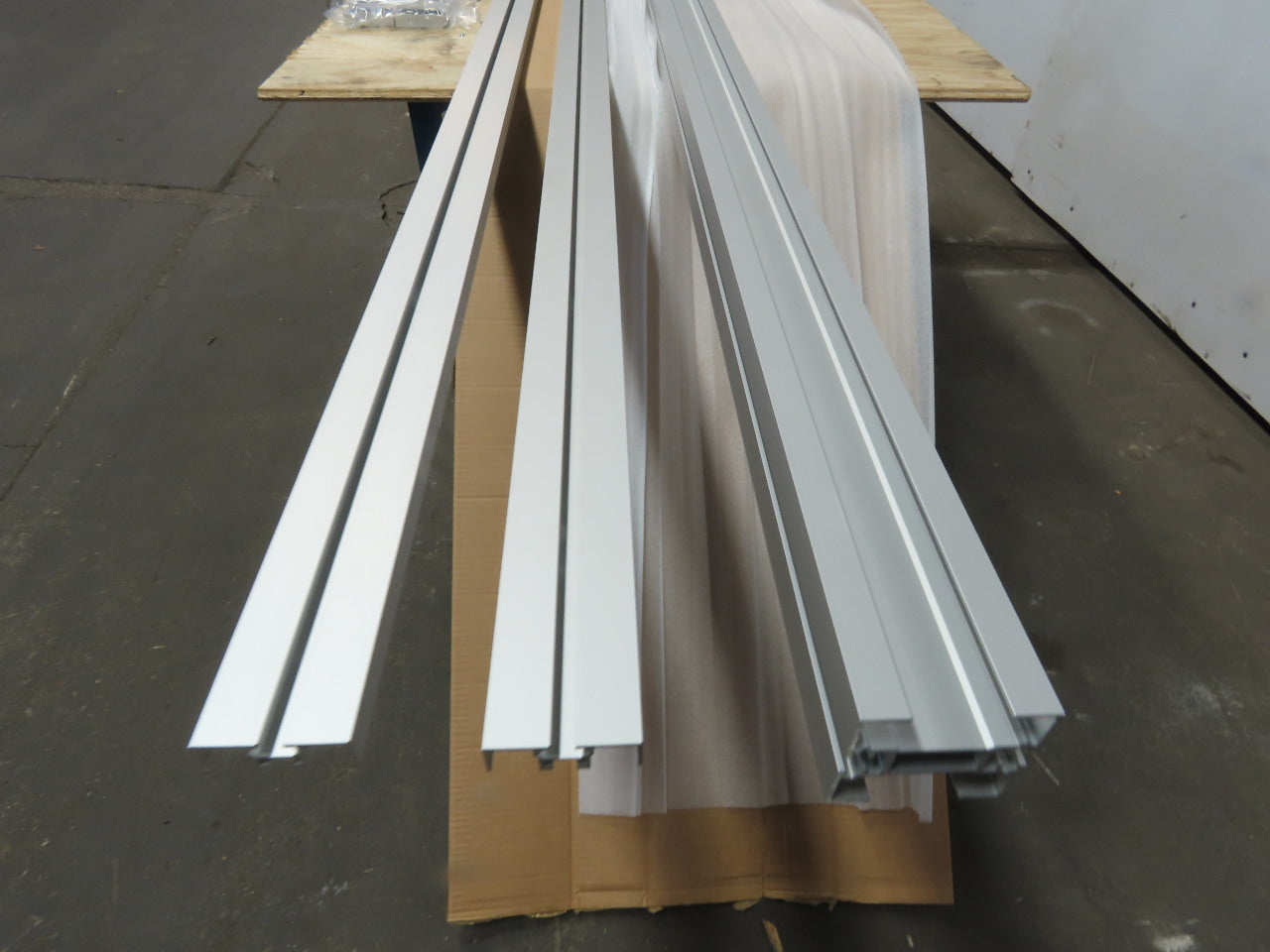 FlexLink XBCD 3A300 Aluminum Modular Table Top Conveyor Beam Kit 3000mm Long