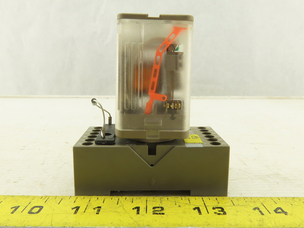 Kuhnke UF3G-24VDC 4A 250VAC Relay With Socket