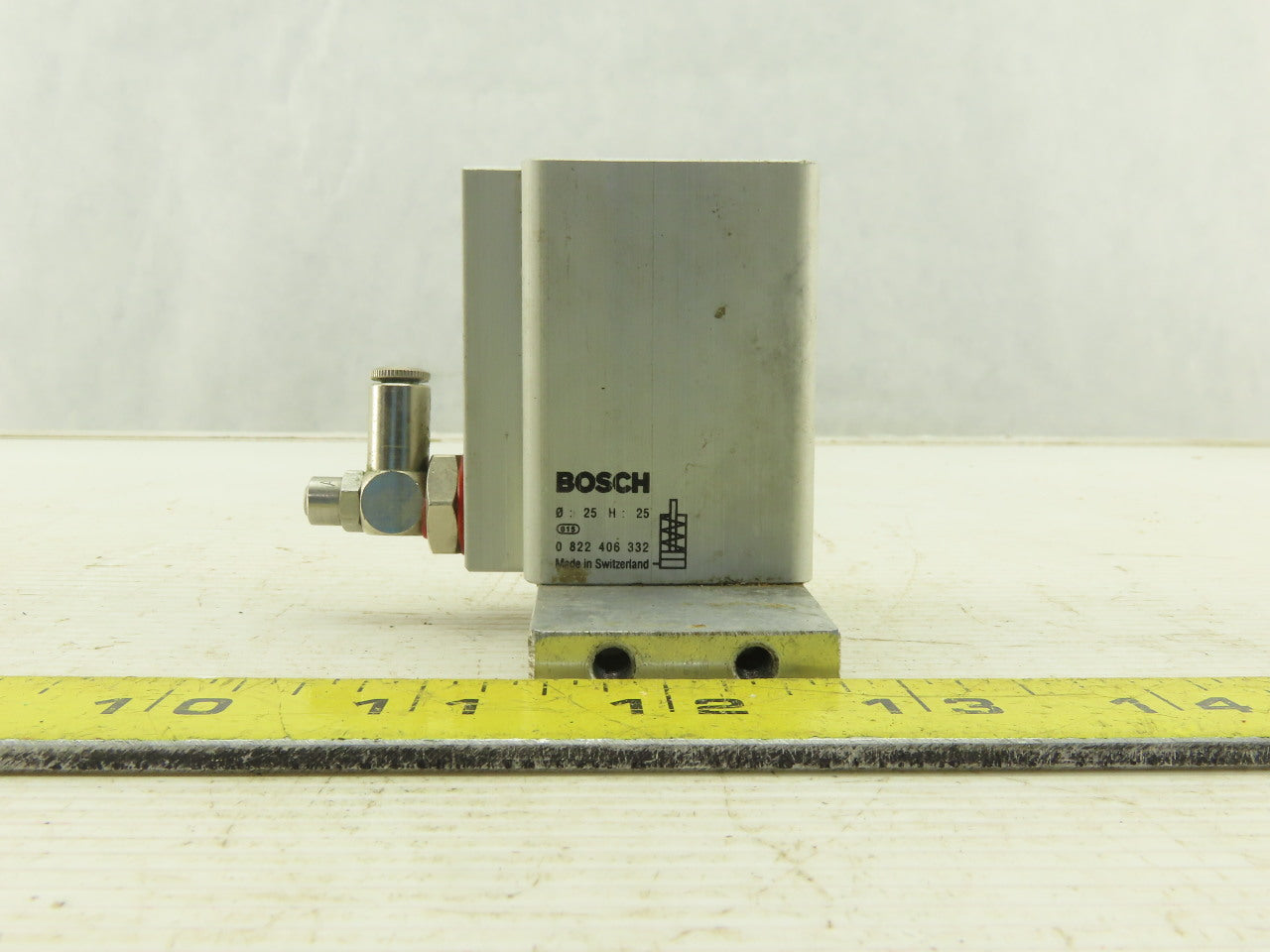 Bosch 0822406332 25mm Bore 25mm Single Acting Stroke Air Cylinder