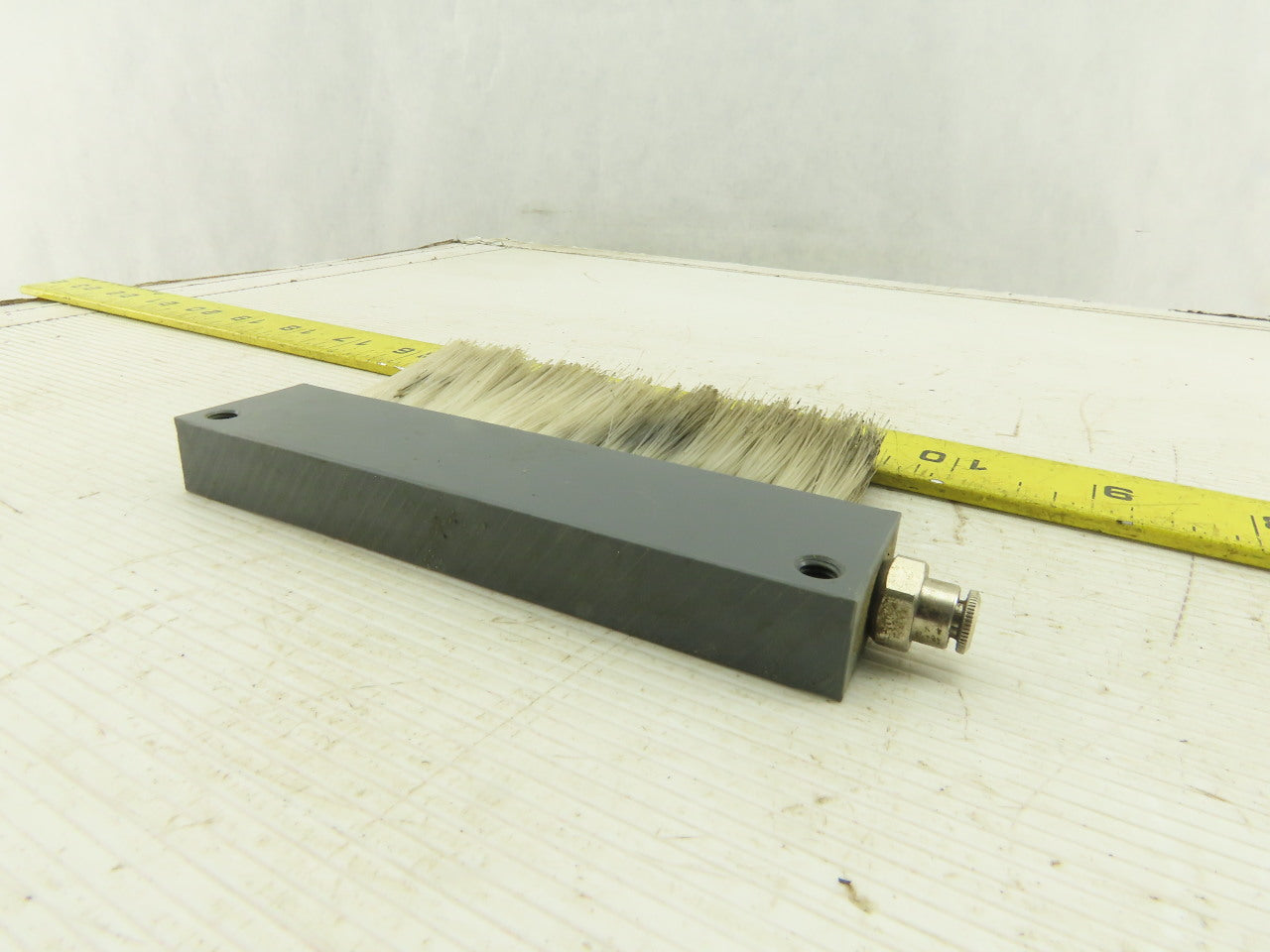 4" Wide 1-3/4" Bristle Length Lubrication Applicator Oil Brush