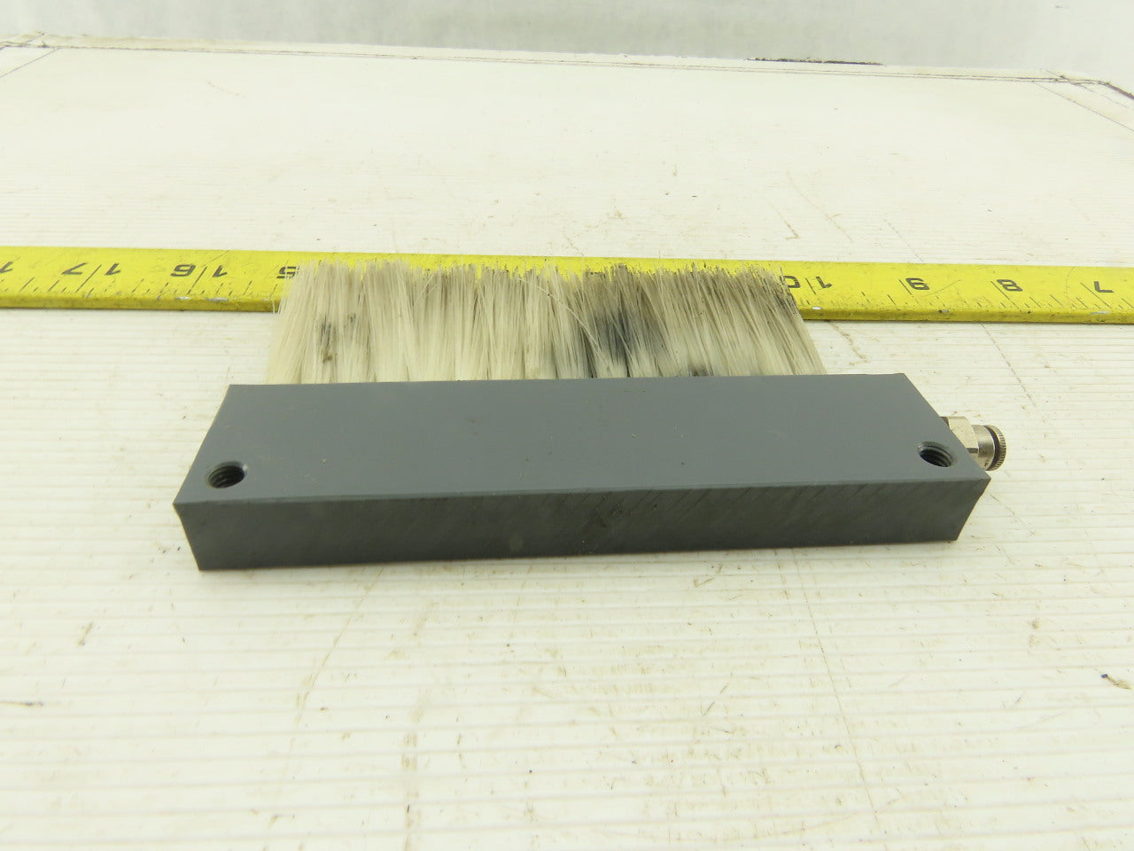 4" Wide 1-3/4" Bristle Length Lubrication Applicator Oil Brush