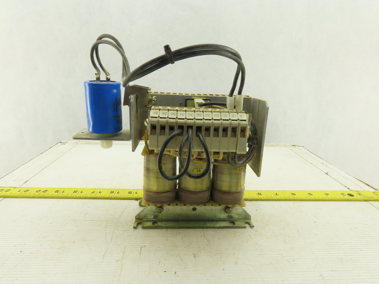 Siemens 4AV3995-2AA00 220/480V Primary 24VDC Output Transformer Power Supply